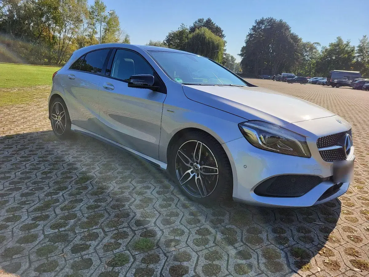 Gebraucht Mercedes A250 Edition 211 PS (155 kW) 2017 Silber Limousine