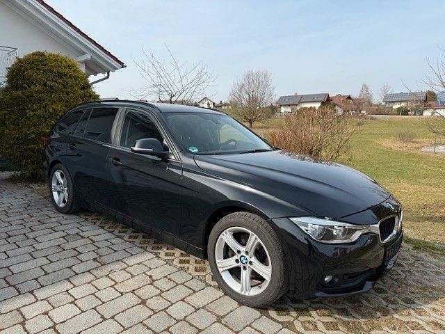 Gebraucht BMW 320 Advantage 190 PS (139 kW) 2017 Schwarz Kombi