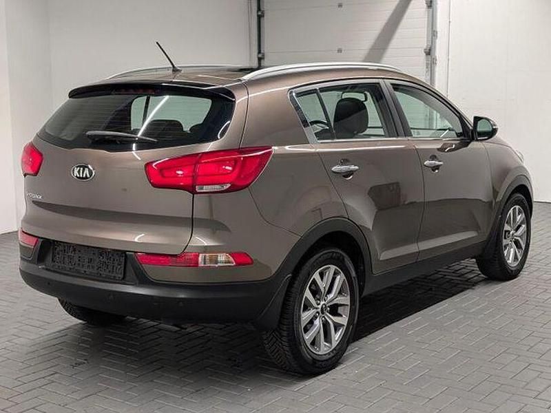 Gebraucht Kia Sportage 135 PS (99 kW) 2016 Sandbeige met. SUV