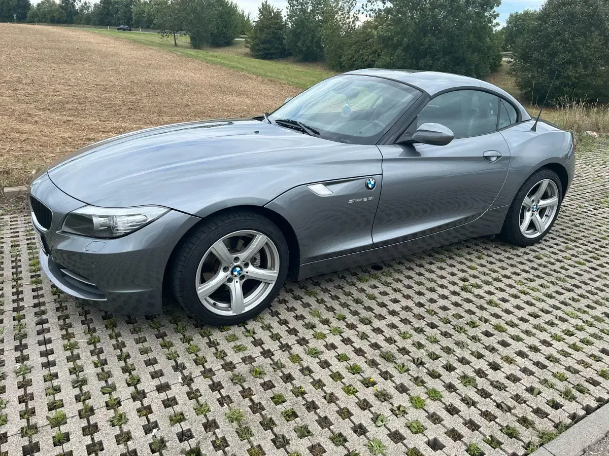 Second-hand BMW Z4 204 CP (150 kW) 2010 Gri Cabrio