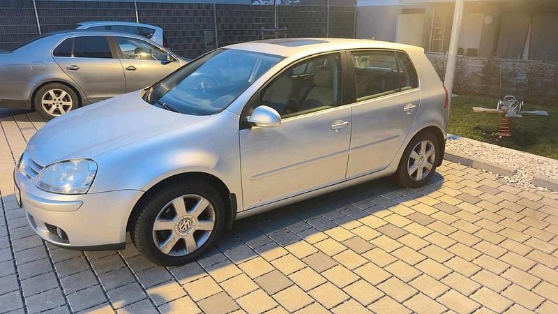 Gebraucht VW Golf V 112 PS (82 kW) 2008 Silber Kleinwagen