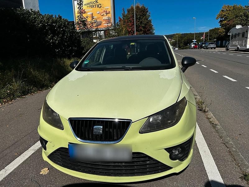 Grün Gebraucht 2009 Seat Ibiza Kleinwagen | 1.900 € (Fairer Preis) - Bild 1/4