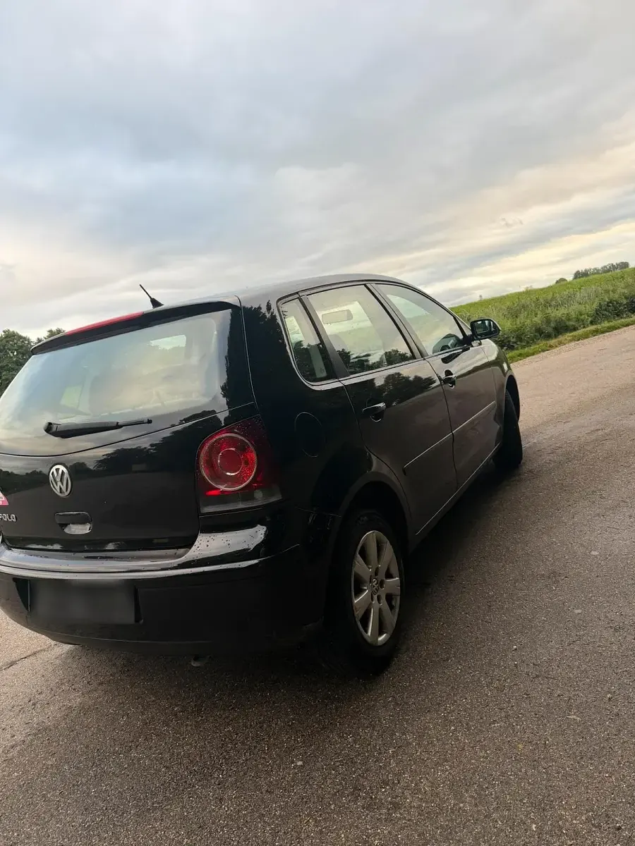 Gebraucht VW Polo 70 PS (51 kW) 2009 Schwarz Kleinwagen