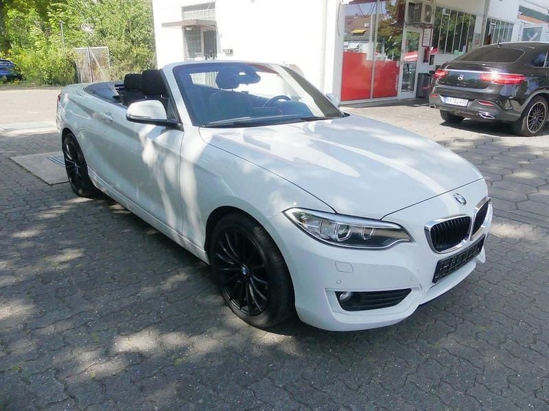 Gebraucht BMW 218 Advantage 150 PS (110 kW) 2016 Weiß Cabrio