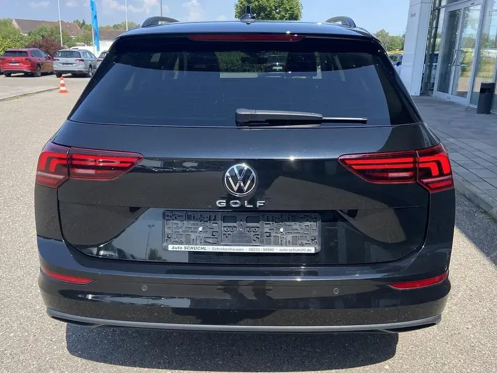 Gebraucht VW Golf VIII 116 PS (85 kW) 2024 Schwarz Kombi