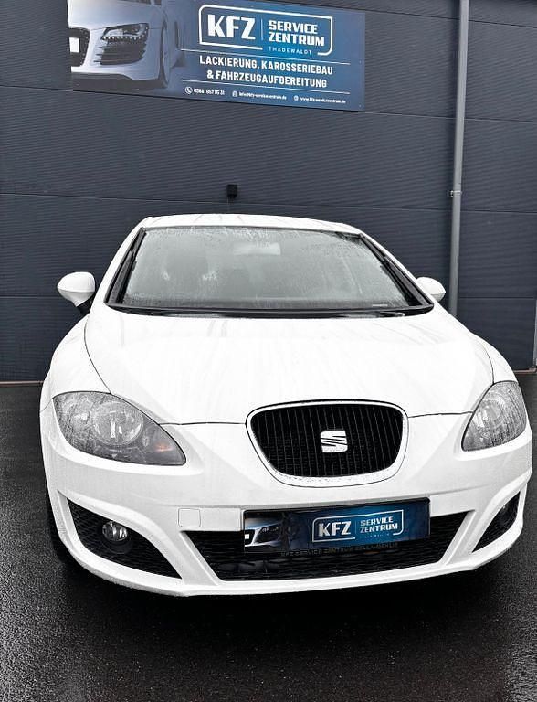 Gebraucht Seat Leon Reference 125 PS (91 kW) 2010 Weiß Kleinwagen