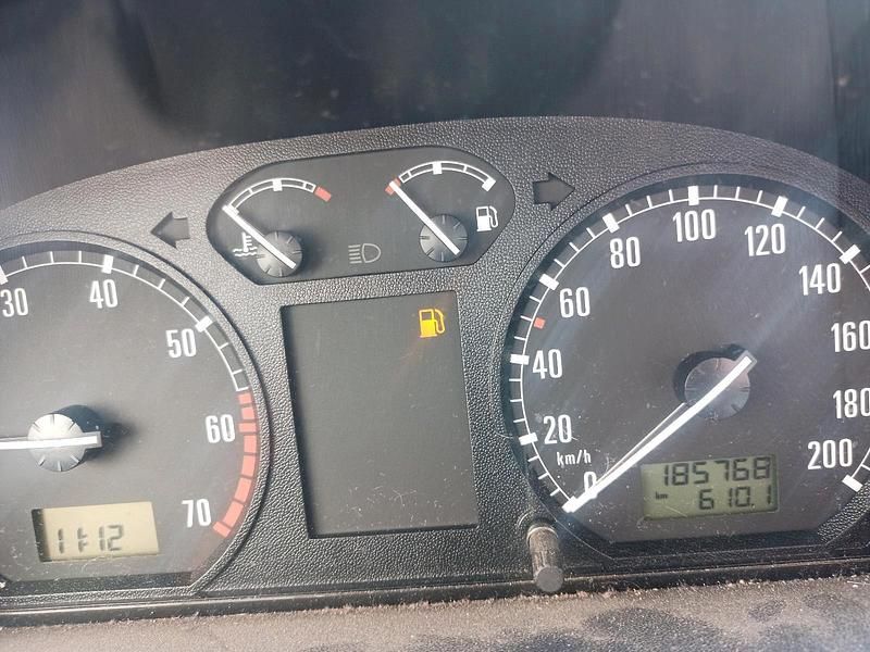 Gebraucht Skoda Fabia 75 PS (55 kW) 2004 Blau Limousine