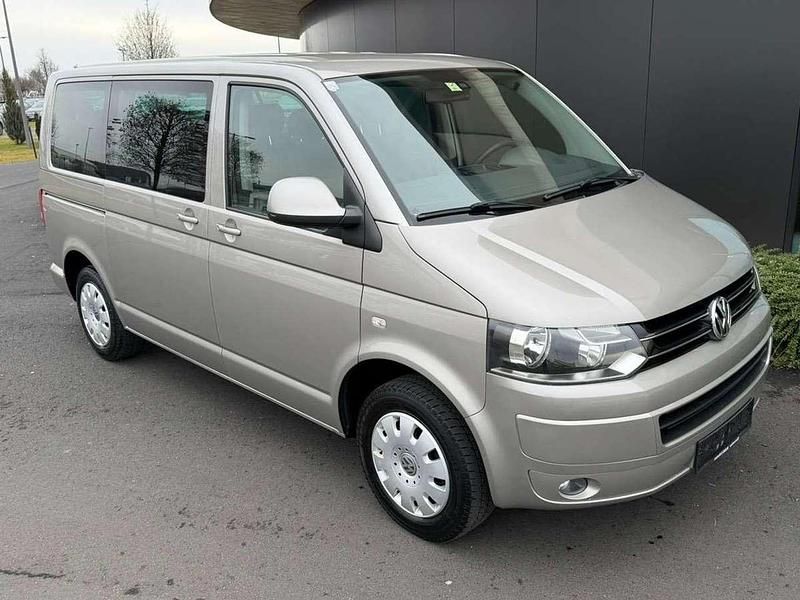 Gebraucht VW T5 Edition 114 PS (83 kW) 2014 Beige Van
