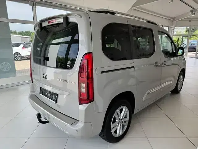 Gebraucht Toyota Proace Verso City 131 PS (96 kW) 2022 Andere Kombi
