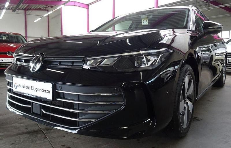 Schwarz Gebraucht 2024 VW Passat Business Limousine | 31.249 € (Guter Preis) - Bild 1/4