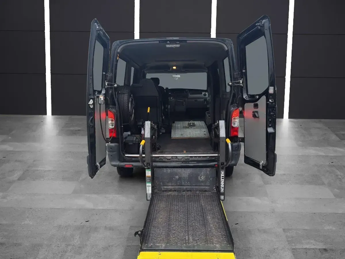 Gebraucht Renault Master 101 PS (74 kW) 2009 Schwarz Kombi