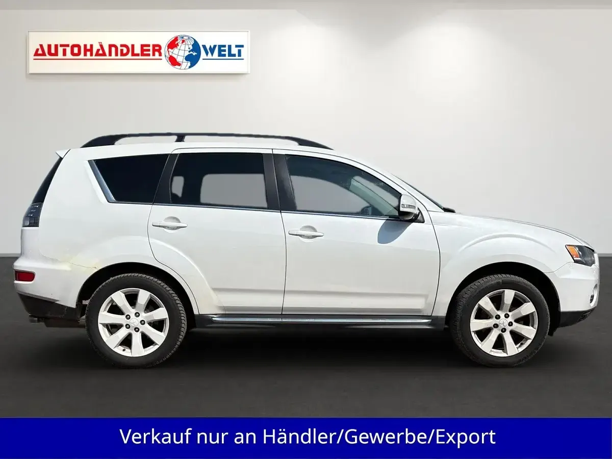 Gebraucht Mitsubishi Outlander 177 PS (130 kW) 2010 Weiß SUV