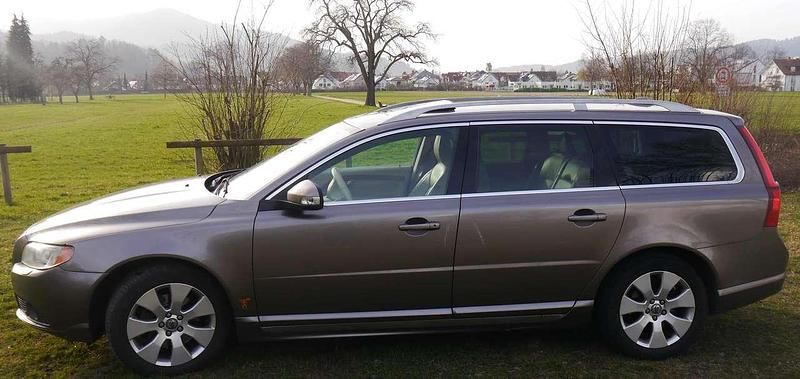 Gebraucht Volvo V70 Summum 185 PS (136 kW) 2007 Kombi