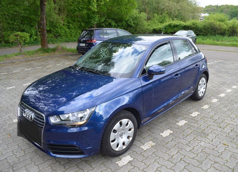 Gebraucht 2013 Audi A1 Sportback Attraction Kleinwagen | 9.999 € (Guter Preis) - Bild 1/4