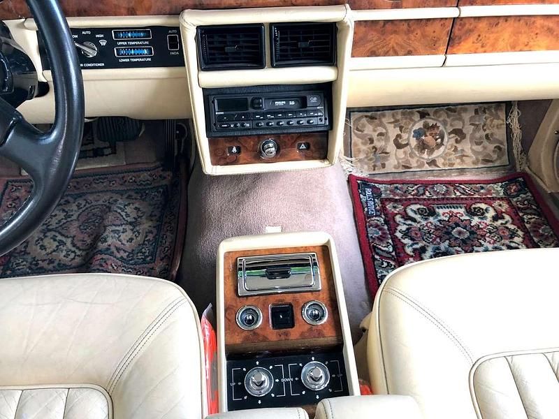 Gebraucht Rolls Royce Silver Spur 242 PS (177 kW) 1987 Beige Limousine