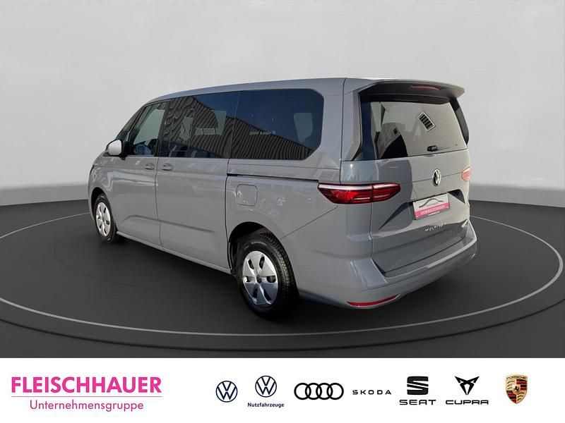 Gebraucht VW Multivan Family 136 PS (100 kW) 2024 Grau Van / Kleinbus