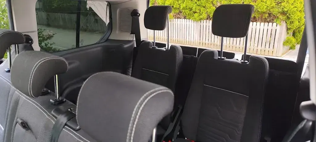 Gebraucht Ford Tourneo Connect 120 PS (88 kW) 2017 Schwarz Van / Kleinbus
