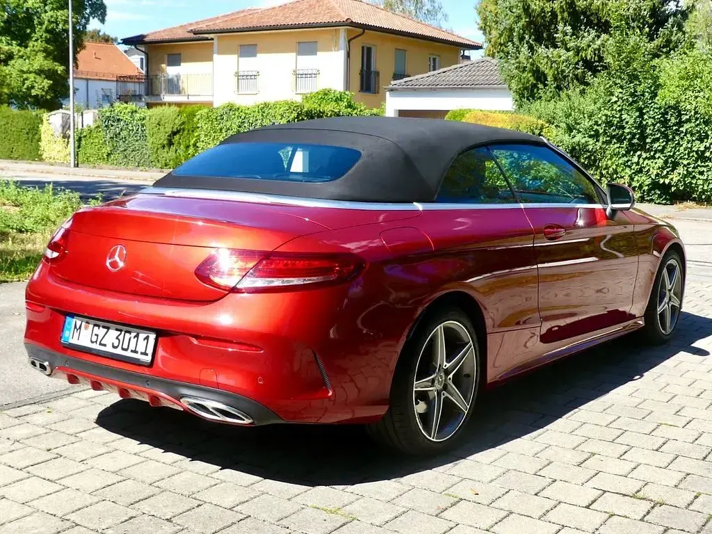 Gebraucht Mercedes C220 AMG line 170 PS (125 kW) 2017 Rot Cabrio