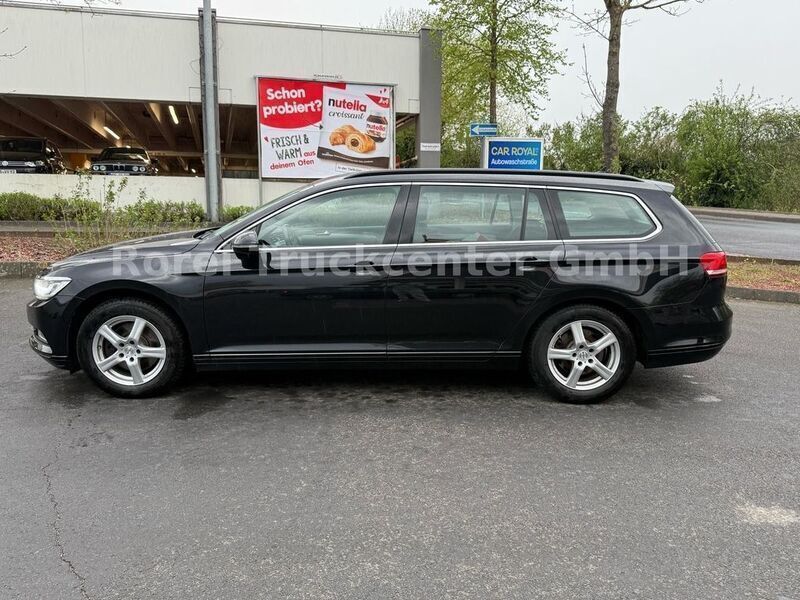 Gebraucht VW Passat Comfortline 120 PS (88 kW) 2016 Schwarz Kombi