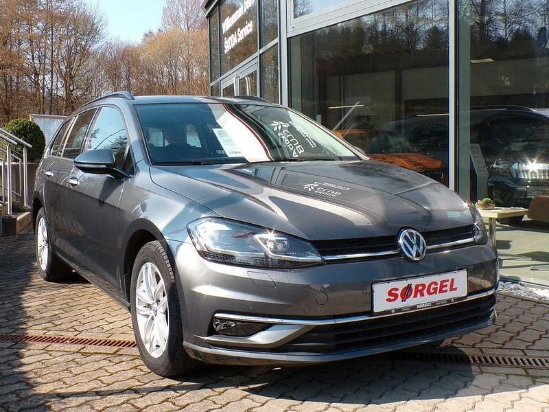 Gebraucht VW Golf VII Comfortline 150 PS (110 kW) 2018 Grau Kombi