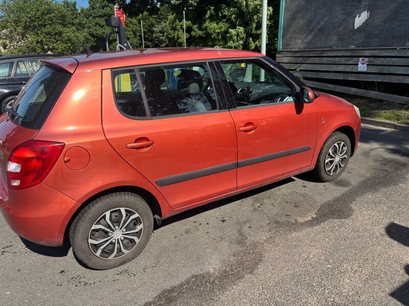 Orange Gebraucht 2008 Skoda Fabia Kleinwagen | 1.999 € (Superpreis) - Bild 1/4
