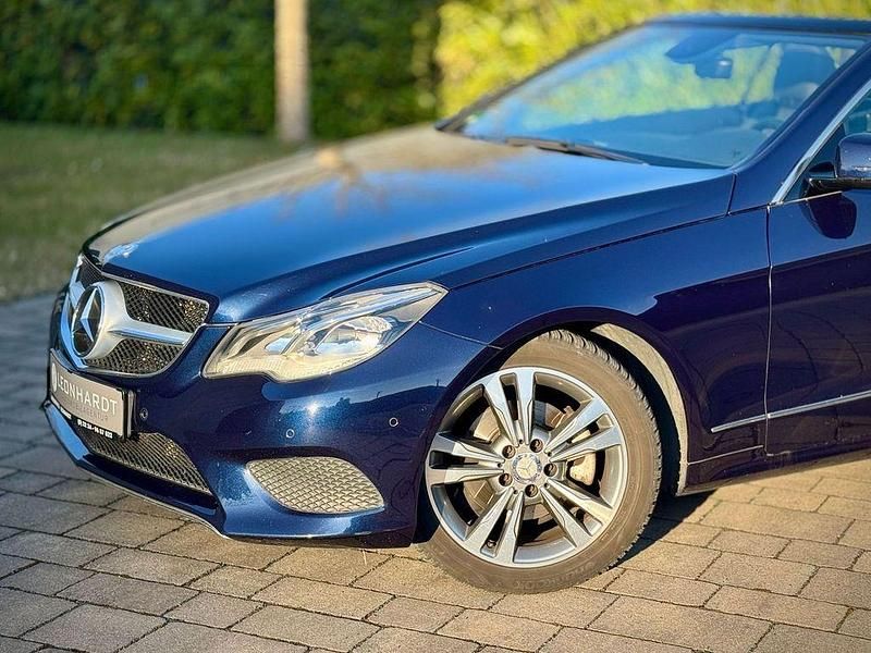 Usata Mercedes E200 184 CV (135 kW) 2013 Blu Cabrio
