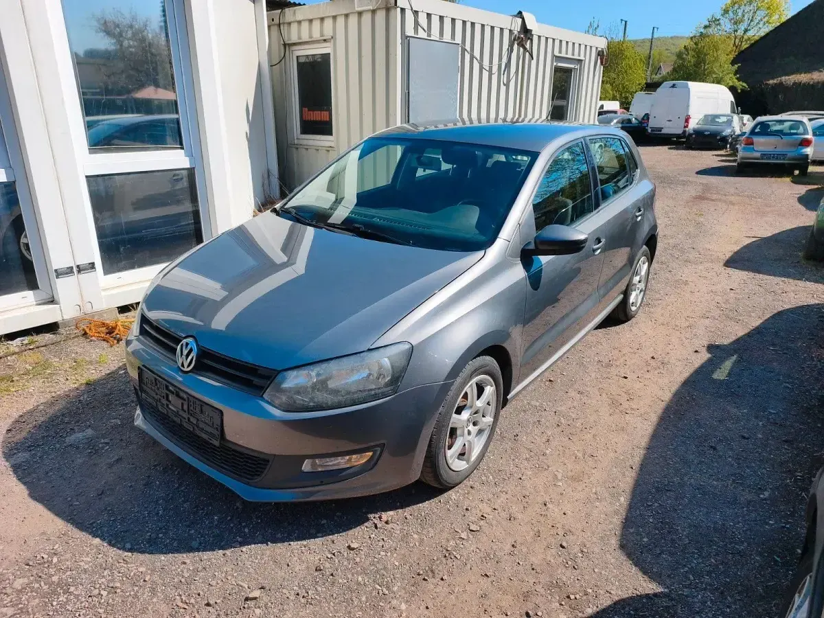 Gebraucht VW Polo Style 90 PS (66 kW) 2012 Grau Kleinwagen