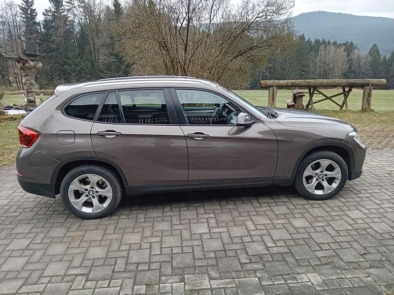 Gebraucht BMW X1 184 PS (135 kW) 2012 Braun SUV