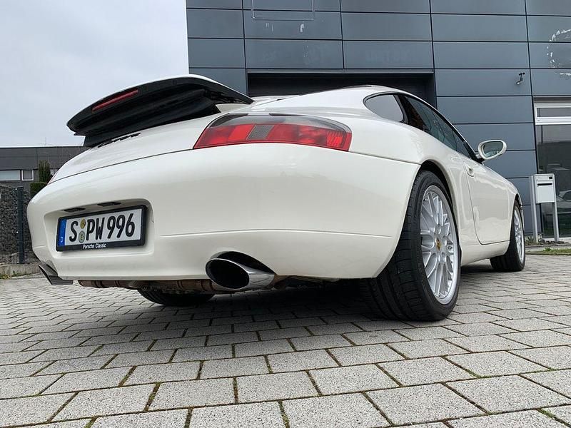 Gebraucht Porsche 996 300 PS (220 kW) 2000 Weiß Coupé