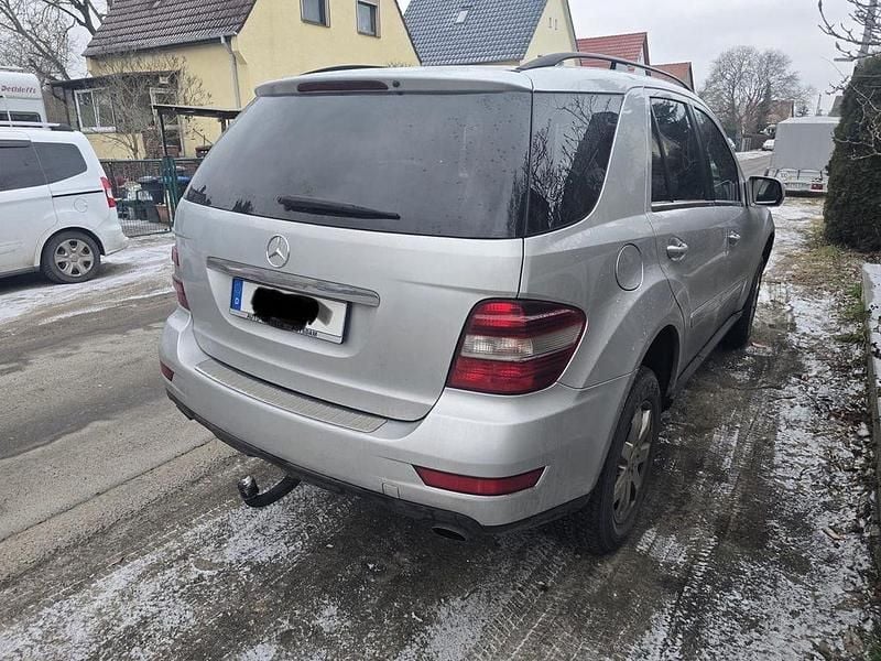 Gebraucht Mercedes ML280 190 PS (139 kW) 2008 SUV