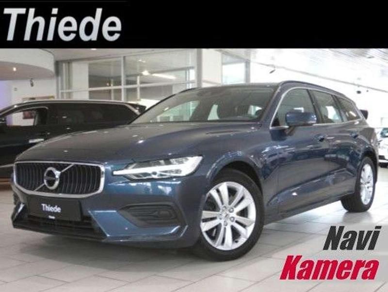 Denim blue metallic Gebraucht 2022 Volvo V60 Momentum Kombi | 24.750 € (Guter Preis) - Bild 1/3