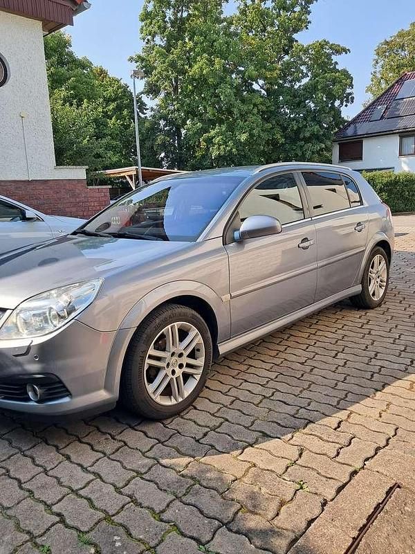 Silber Gebraucht 2006 Opel Signum Edition Kombi | 1.990 € (Etwas zu teuer) - Bild 1/4