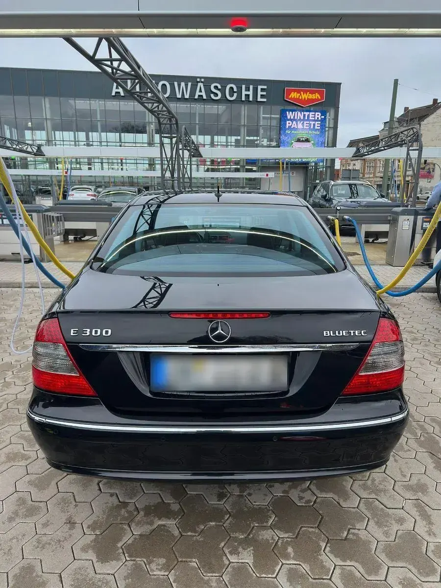 Gebraucht Mercedes E300 Avantgarde 211 PS (155 kW) 2008 Schwarz Limousine