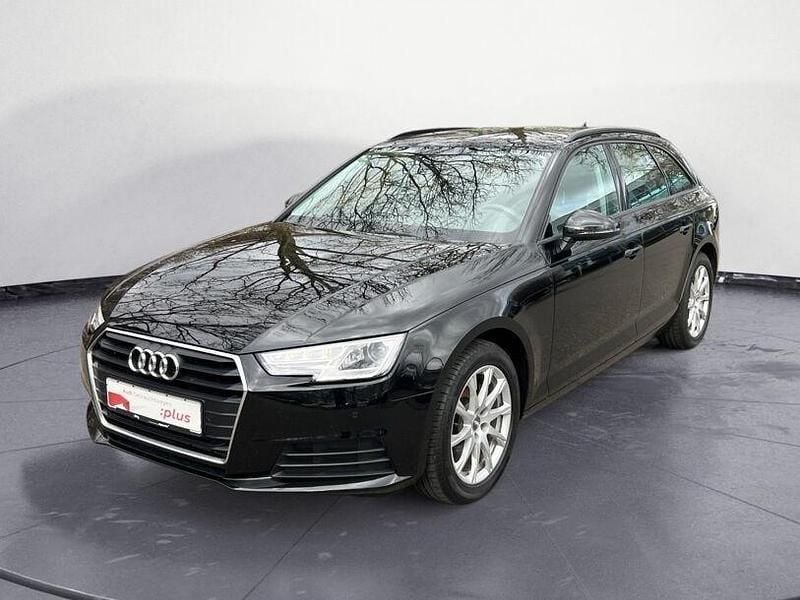 Gebraucht Audi A4 Basis 190 PS (139 kW) 2018 Schwarz Kombi