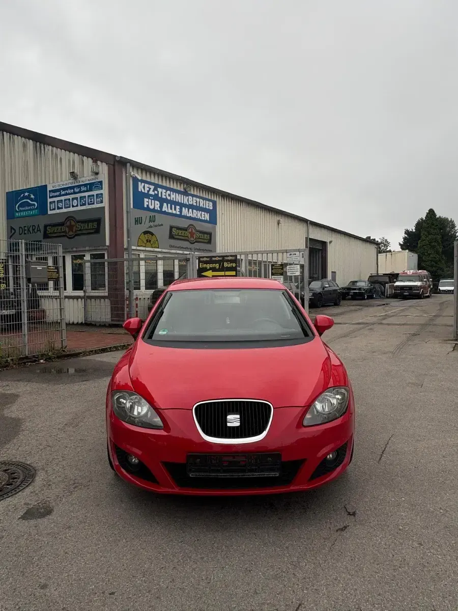 Gebraucht Seat Leon 125 PS (91 kW) 2010 Rot Kleinwagen