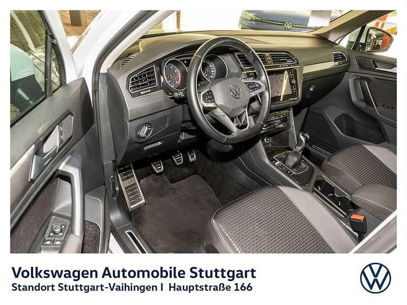Second-hand VW Tiguan Active 131 CP (96 kW) 2023 Alb SUV