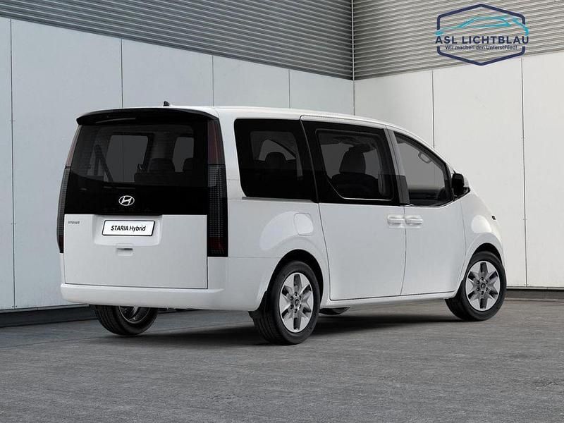 Gebraucht Hyundai Staria Trend 224 PS (164 kW) 2025 Creamy white Van / Kleinbus