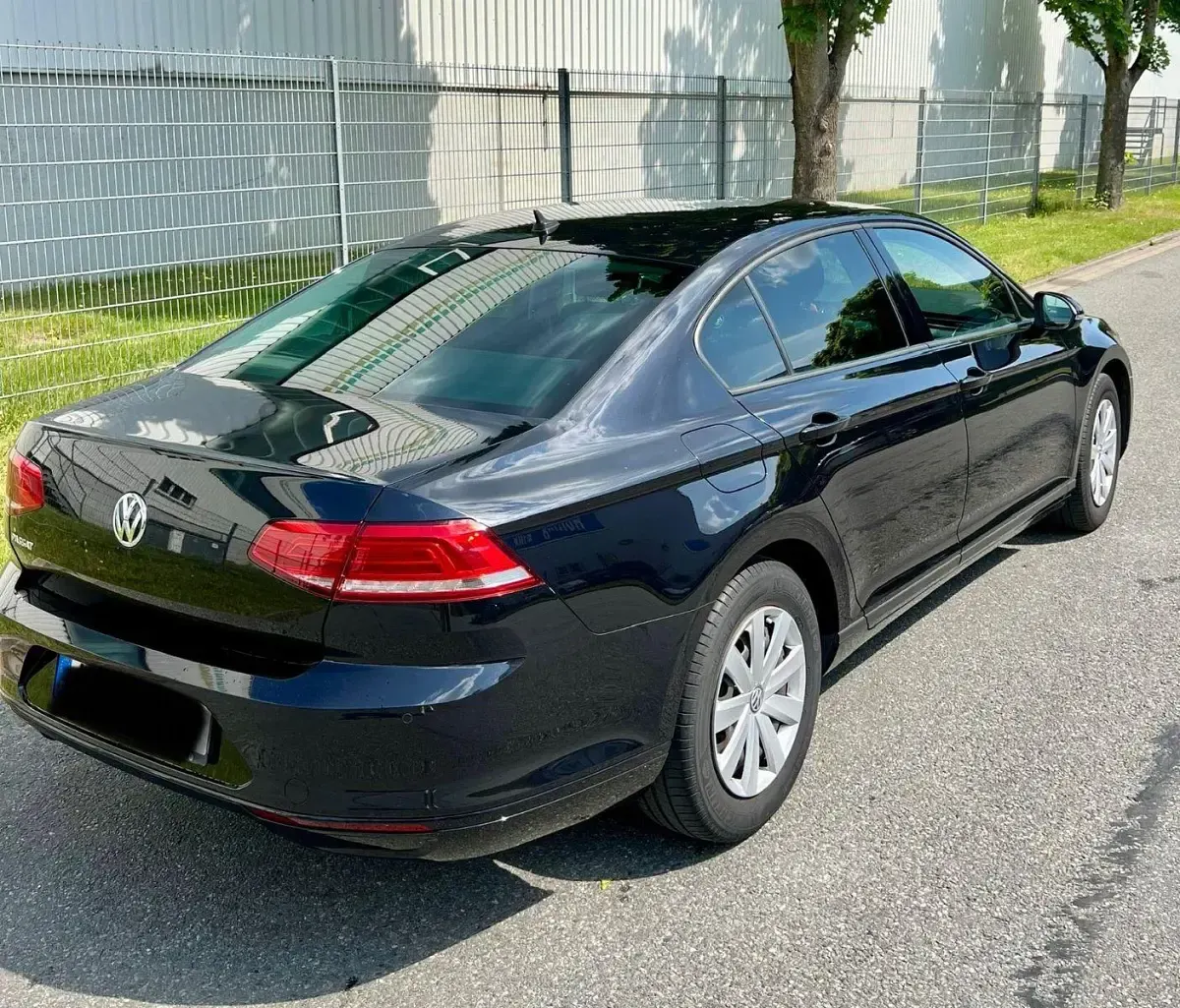 Gebraucht VW Passat Comfortline 150 PS (110 kW) 2018 Schwarz Limousine