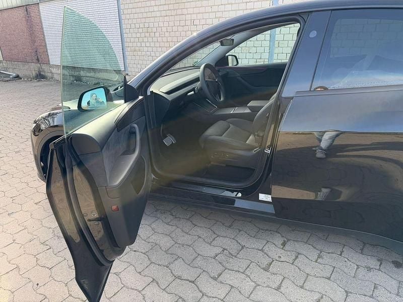Gebraucht Tesla Model Y Performance 338 kW (460 PS) 2025 Schwarz SUV