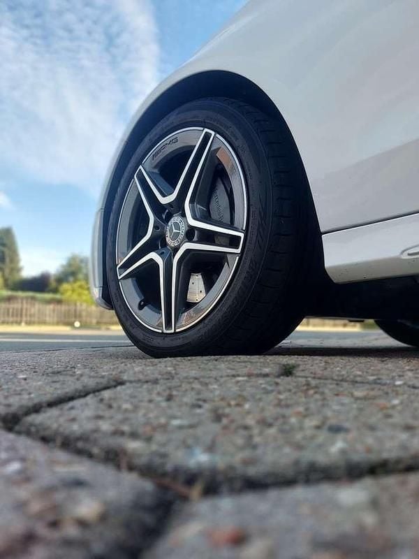 Gebraucht Mercedes C300 AMG 258 PS (189 kW) 2019 Weiß Kombi