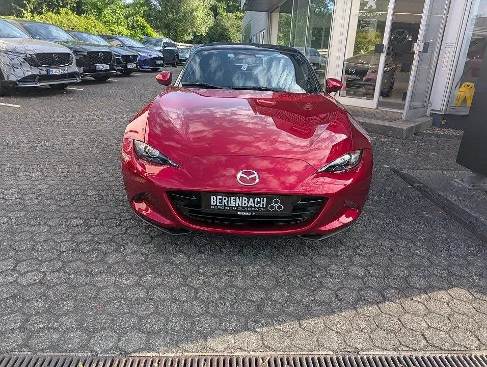 Gebraucht Mazda MX5 Selection 184 PS (135 kW) 2022 Soul red crystal (metallic) Cabrio