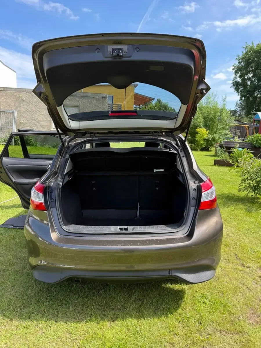 Gebraucht Nissan Pulsar 116 PS (85 kW) 2016 Braun Kleinwagen