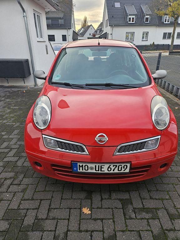 Rot Gebraucht 2009 Nissan Micra Limousine | 2.675 € (Etwas zu teuer) - Bild 1/4