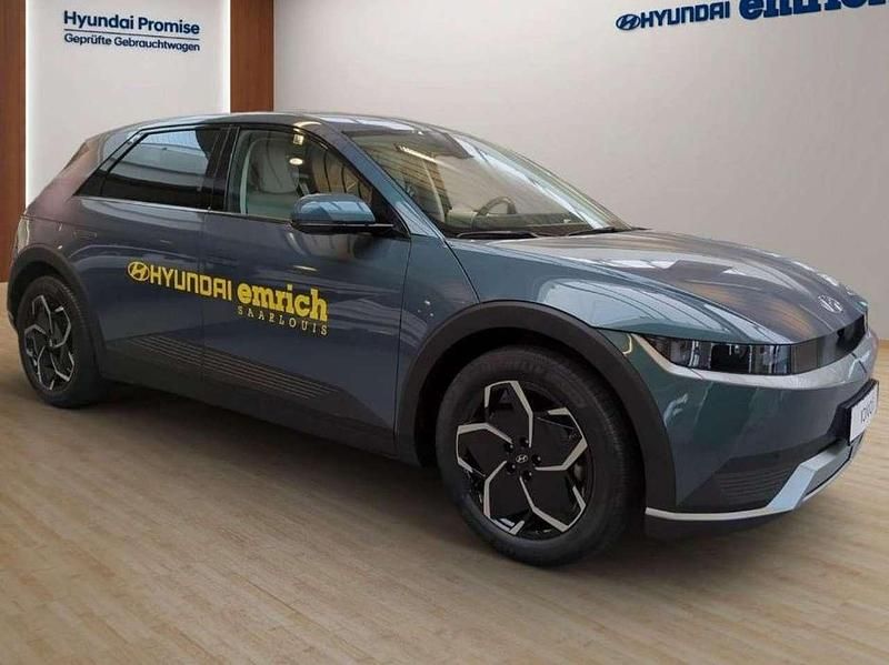 Gebraucht Hyundai Ioniq Techniq 167 kW (228 PS) 2024 Digital teal / mic Kleinwagen