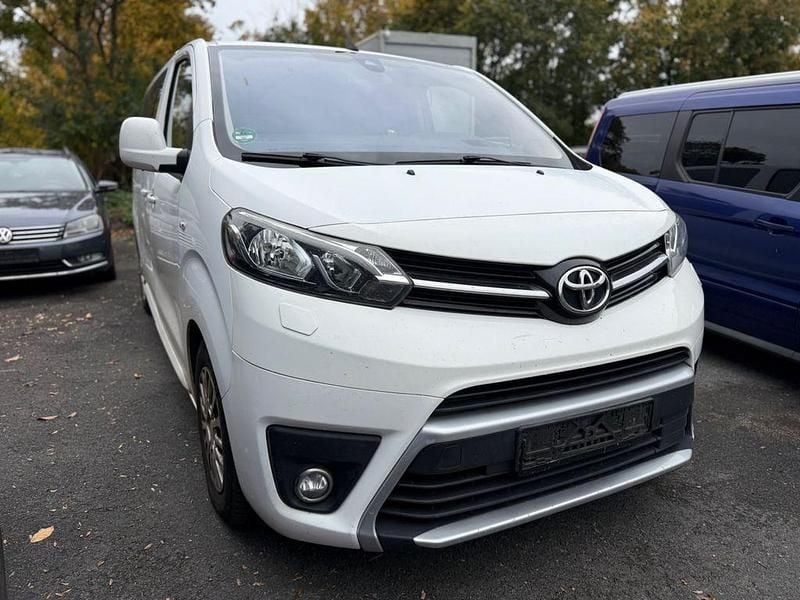 Weiß Gebraucht 2017 Toyota Proace Van | 9.990 € (Fairer Preis) - Bild 1/4