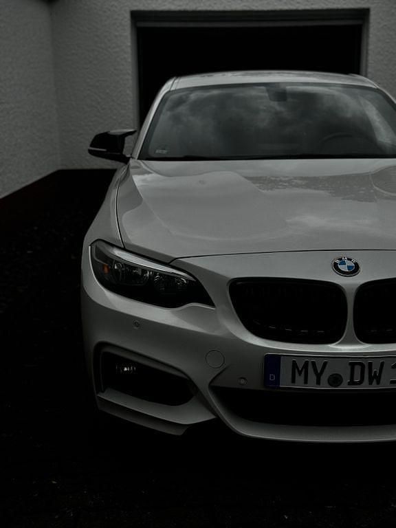 Weiß Gebraucht 2013 BMW 220 M Sport Coupé | 13.900 € (Guter Preis) - Bild 1/4
