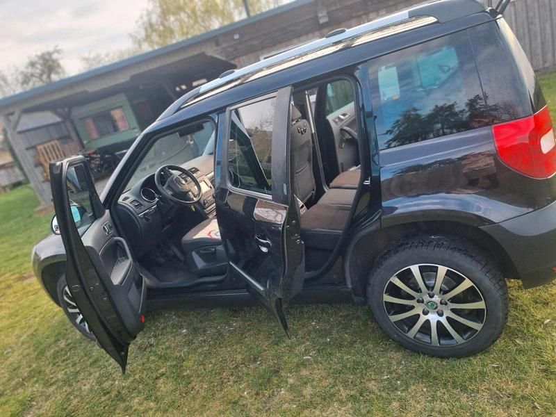 Gebraucht Skoda Yeti 120 PS (88 kW) 2013 Schwarz SUV