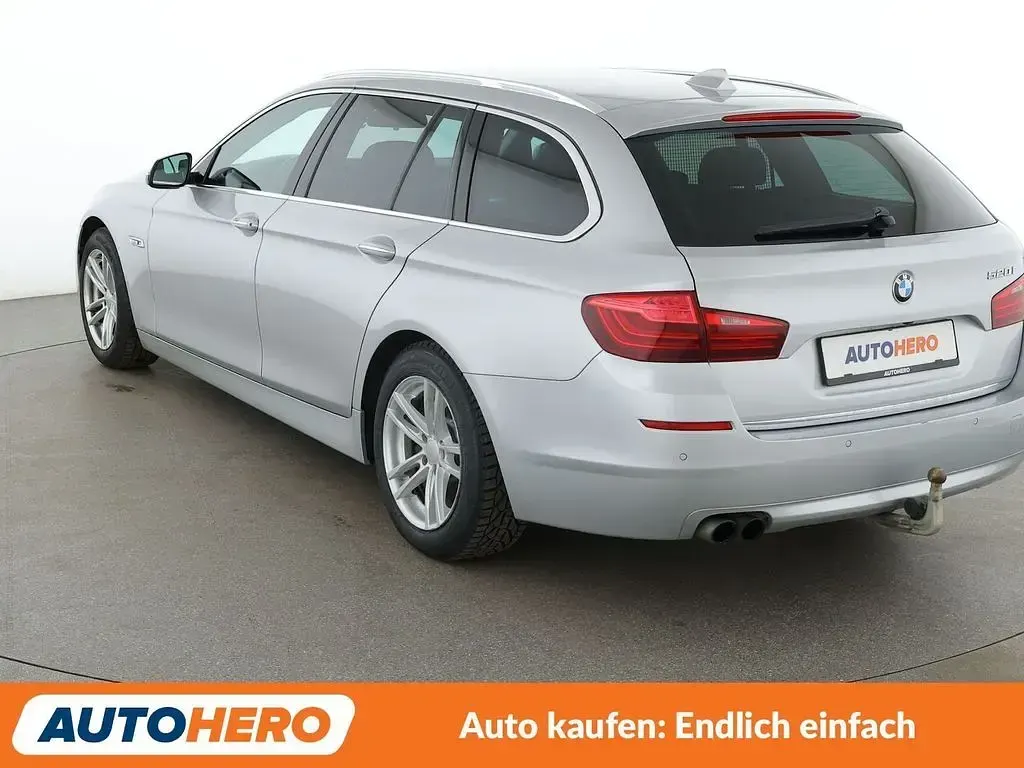 Second-hand BMW 520 Luxury Line 184 CP (135 kW) 2017 Argintiu Break