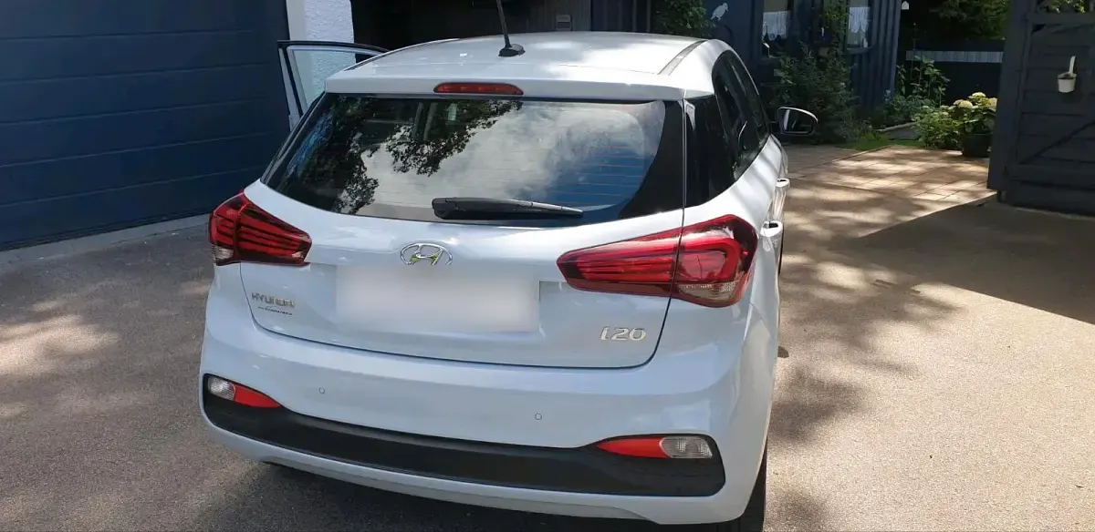Gebraucht Hyundai i20 Active 84 PS (61 kW) 2019 Grau Kleinwagen