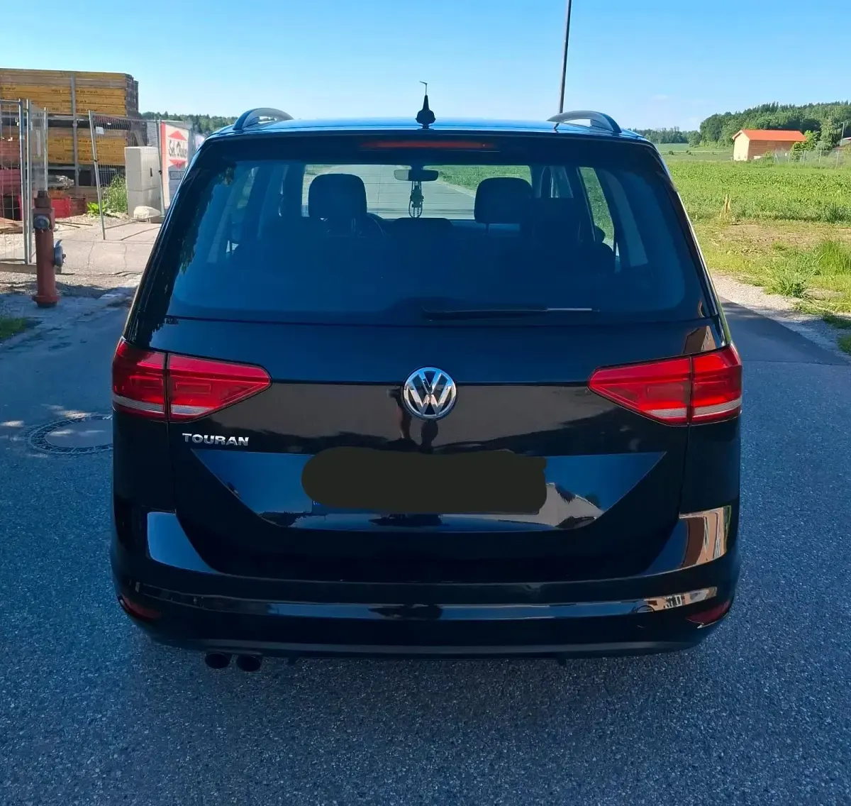 Gebraucht VW Touran 150 PS (110 kW) 2021 Schwarz Van / Kleinbus